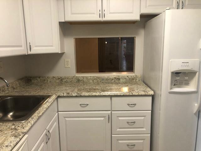 Foto del edificio - 9354 SW 3rd St