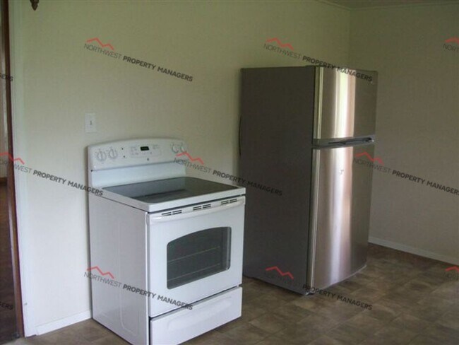 Foto del edificio - STATUS: AVAILABLE  | R93B | $1700
