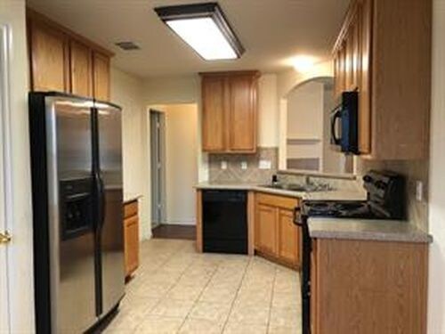 Building Photo - 3314 Emerson Dr