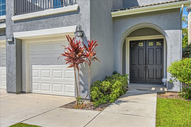 Building Photo - Gorgeous 4 Bd/4.5 Ba + Loft Home in 4S Ran...