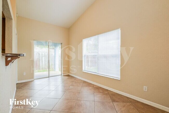 Foto del edificio - 212 E 16th St
