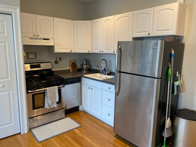 Building Photo - 26 Ward St