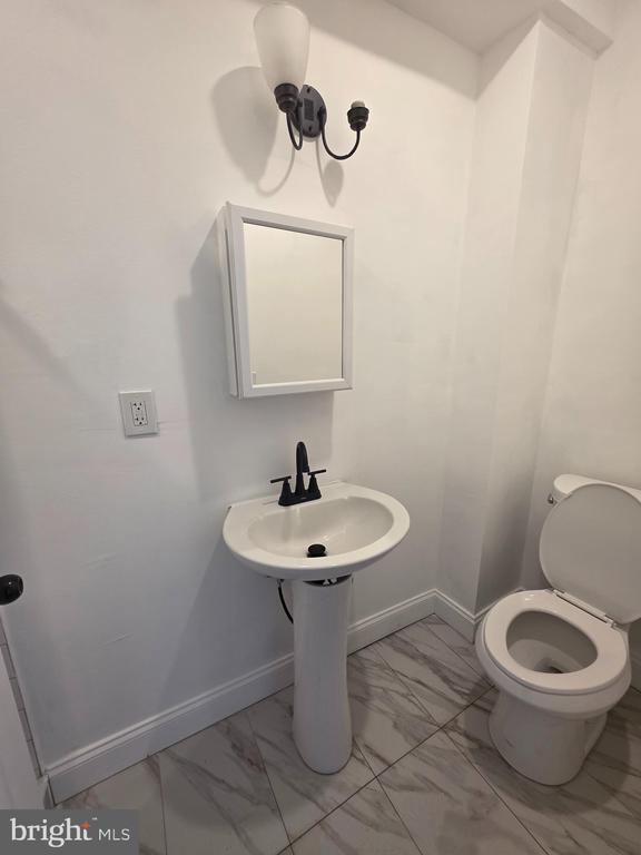 Foto del edificio - 108 Cooper Ave