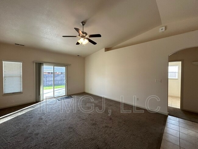 Building Photo - 3167 Glenn Everet Ct