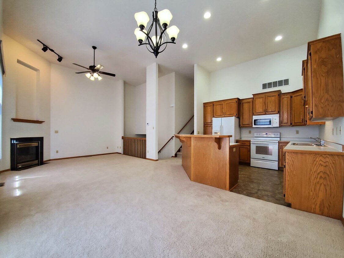 Foto principal - Candle Park West Townhomes - 1721