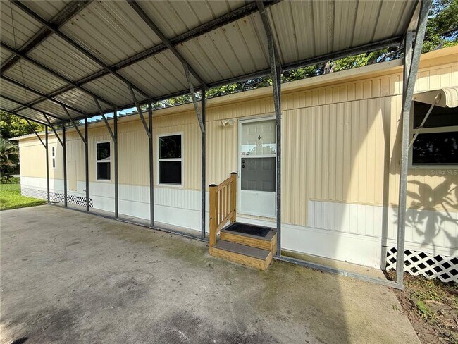 Building Photo - 255 Trailer Ln