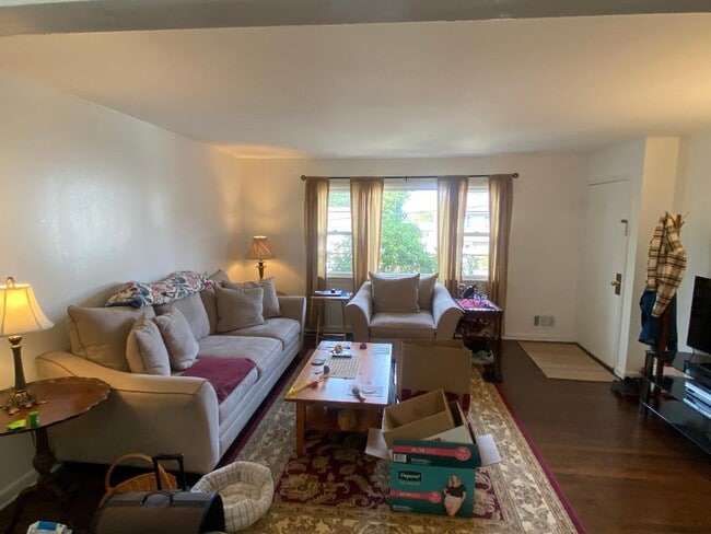 Living Rm w/Hardwd flrs - 6 Borman Dr