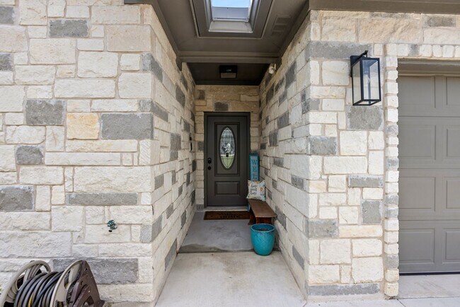 Building Photo - 2124 Blackhawk Lp