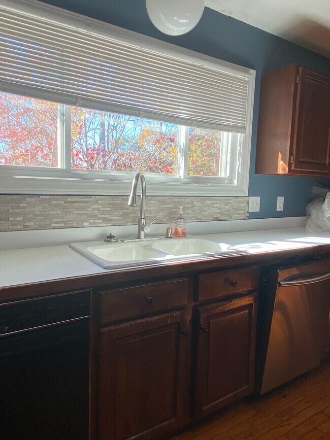 Cocina - 1229 Clemson Rd
