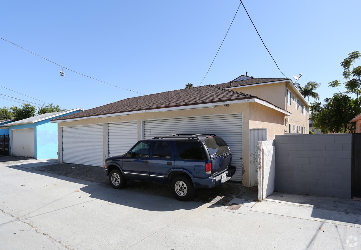 Building Photo - 3921 Sawtelle Blvd