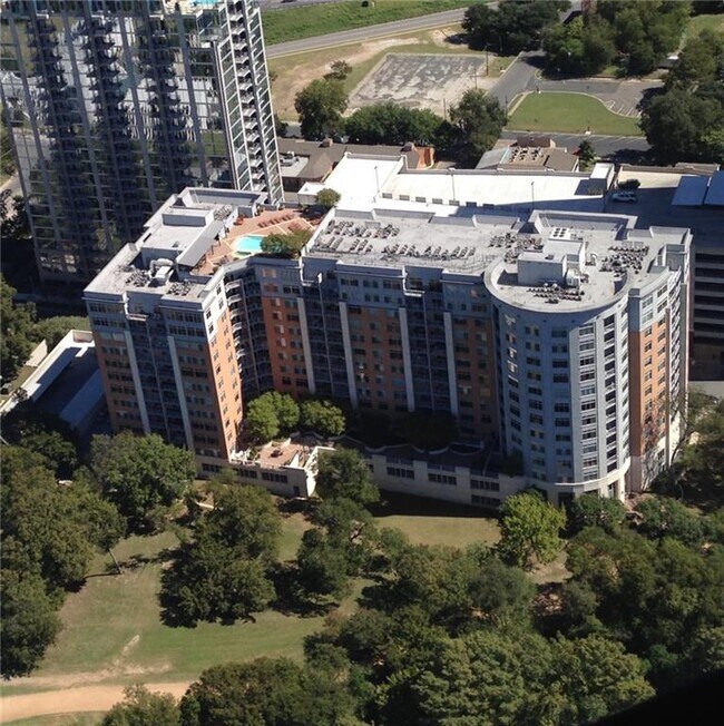 Foto del edificio - 54 Rainey St