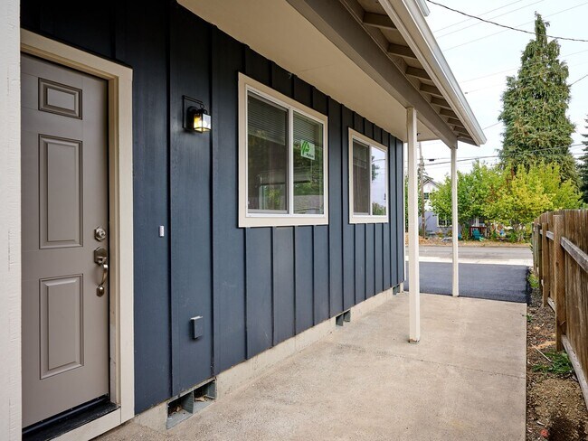 Foto del edificio - 1816 SW 17th Ave