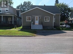 Building Photo - 37 Catherine St