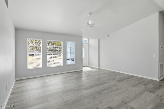 Building Photo - 1153 SW 45th St