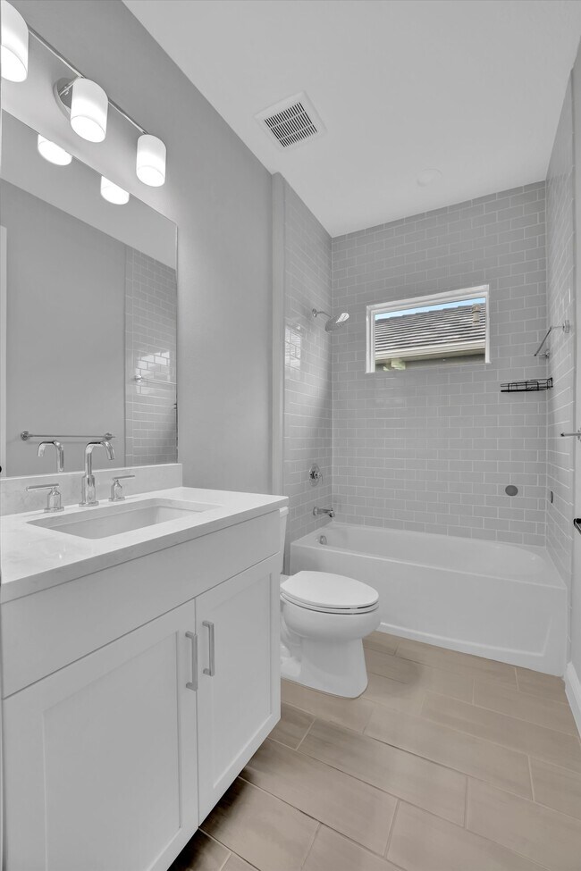 Building Photo - 10182 Crystal Isle Cir