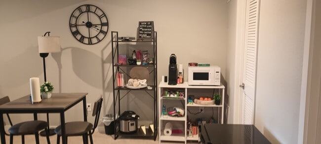 Building Photo - 5484 Carvel Grove