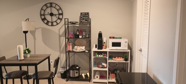 Foto del edificio - 5484 Carvel Grove