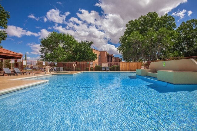 Building Photo - Garden Plaza Apartments