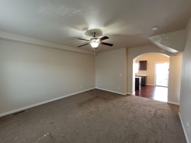 Foto del edificio - Outstanding Location with Community Pool!