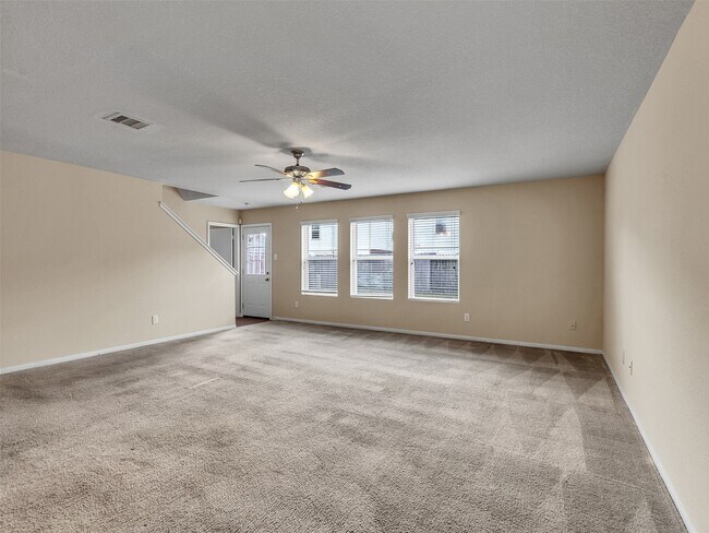 Foto del edificio - 5018 Blue Spruce Hill St