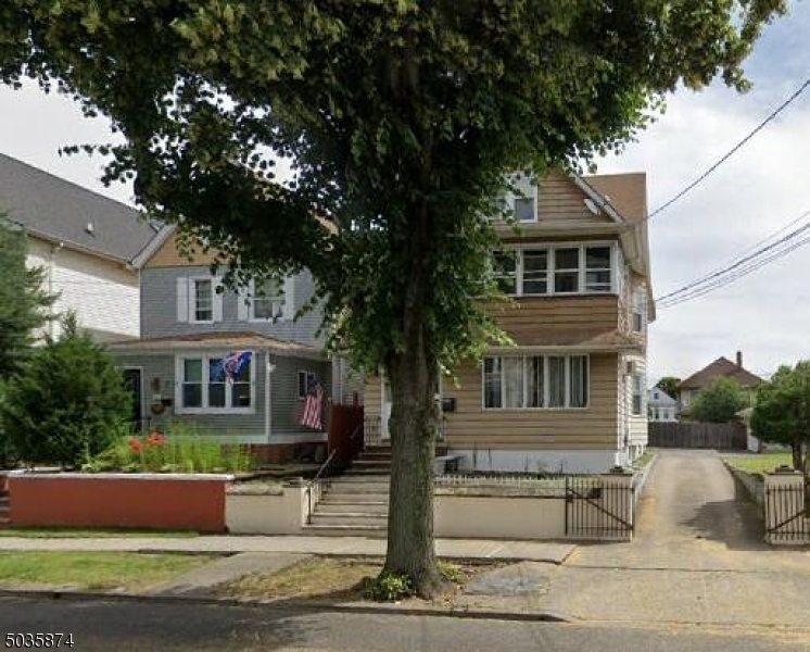Primary Photo - 149 Maple Ave