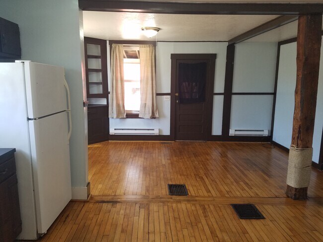 sala de estar/cocina 2 - 720 Main St