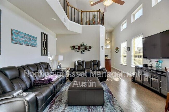 Building Photo - 9710 Tall Tree Ln