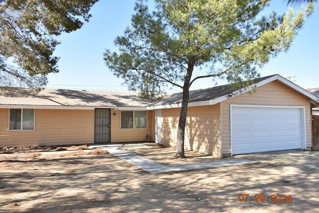 Building Photo - 7407 Xavier Ave
