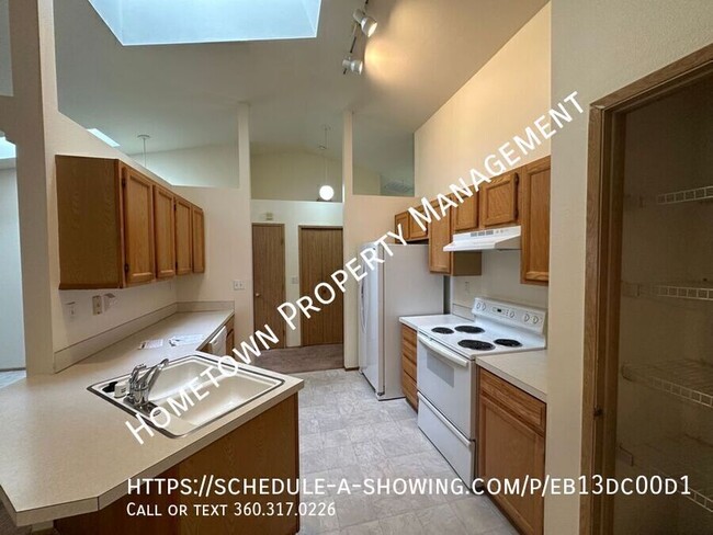 Building Photo - 5622 29th Ct SE