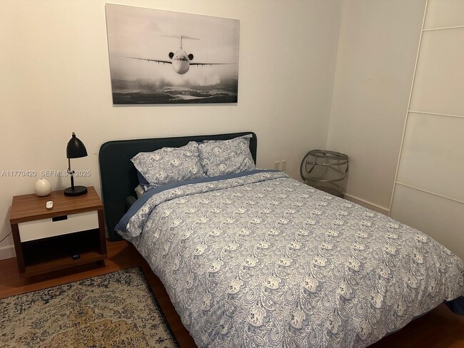 Building Photo - 2200 NE 4th Ave