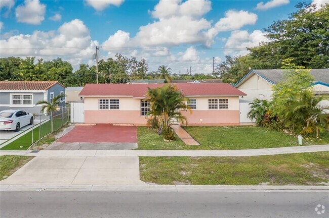 Building Photo - 6413 SW 25th St