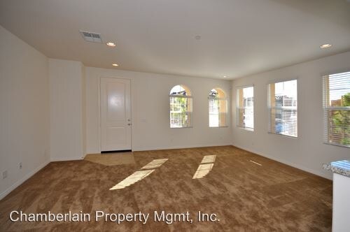 Foto del edificio - 3570 Summit Trail Ct