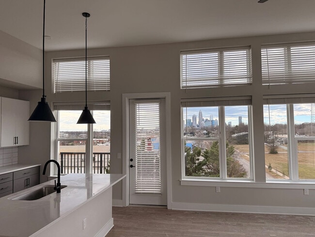 Building Photo - NuVo 27