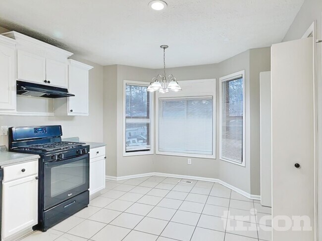 Foto del edificio - 303 Lowe Ct NW