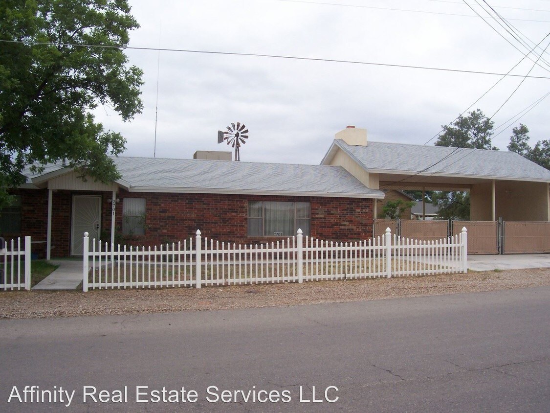 Primary Photo - 2 br, 1 bath House - 2701 Mountain View