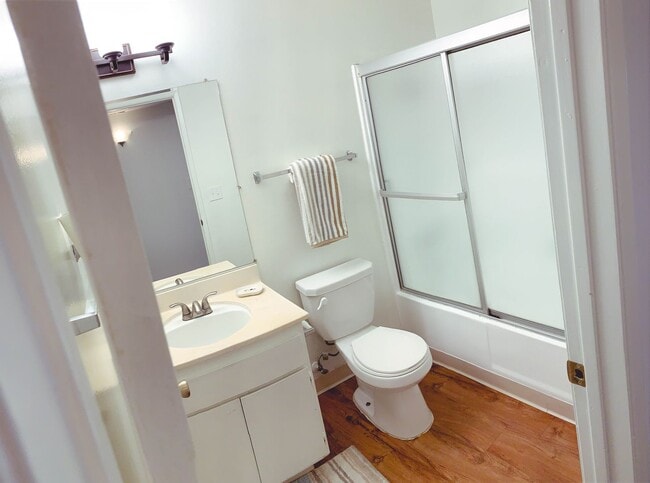Interior Photo - Azul Apartments