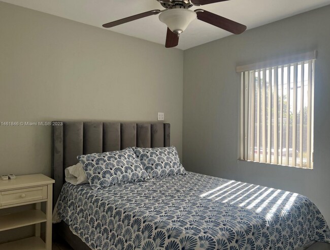 Foto del edificio - 465 NW 3rd Way