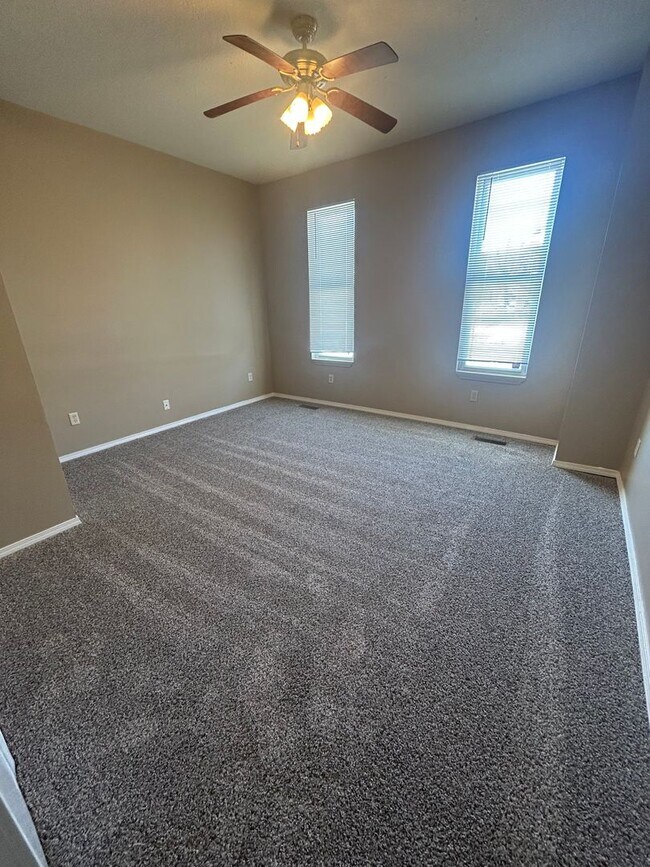 Foto del edificio - New Listing!!!