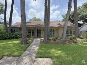 Building Photo - 5007 Shady Nook Ct