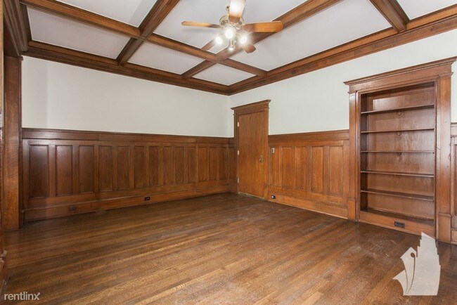 Foto del edificio - 559 W Surf St