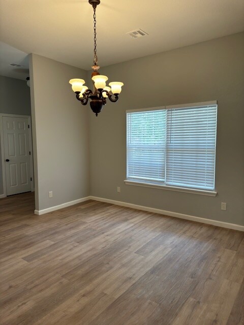 Foto del edificio - 1109 N Wren Dr