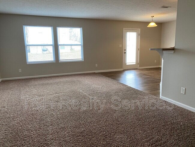 Building Photo - 11408 High Grass Dr