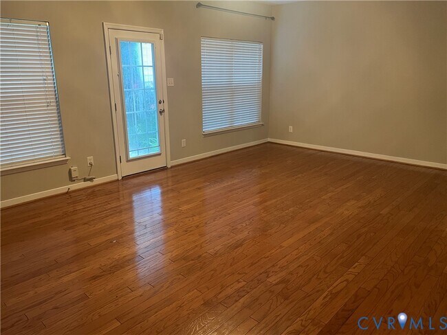 Foto del edificio - 11427 Abbots Cross Ln