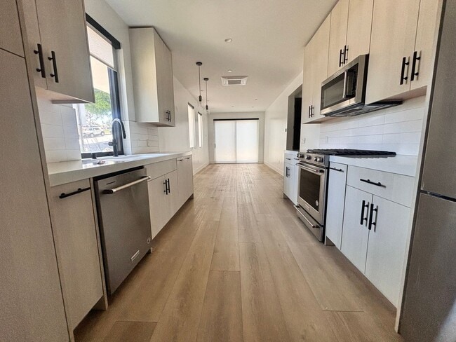 Foto del edificio - Luxury Living in the Heart of Downtown Encinitas