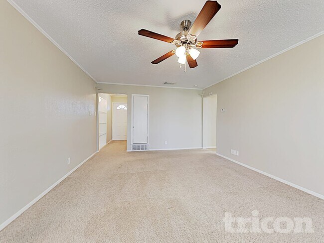 Building Photo - 5429 Denise Dr