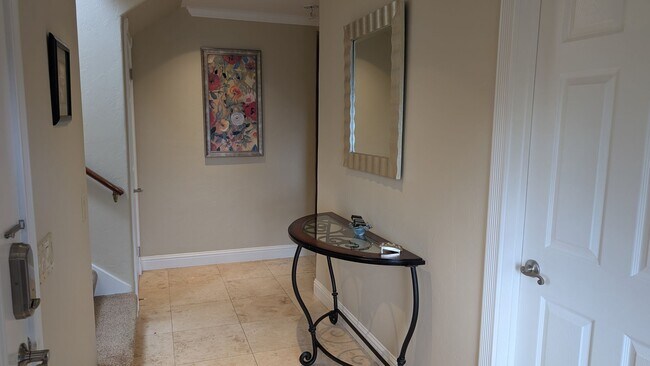 Foto del edificio - Family Living with Coastal Views