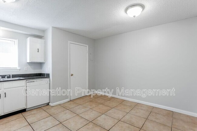 Foto del edificio - 2414 Lyndon Ave