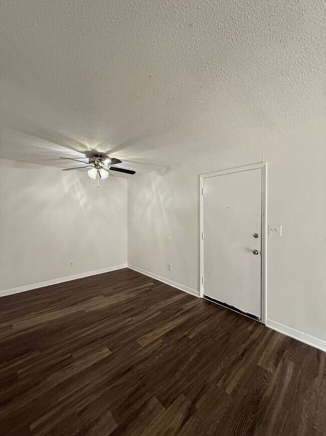 Interior Photo - Brynn Marr Village