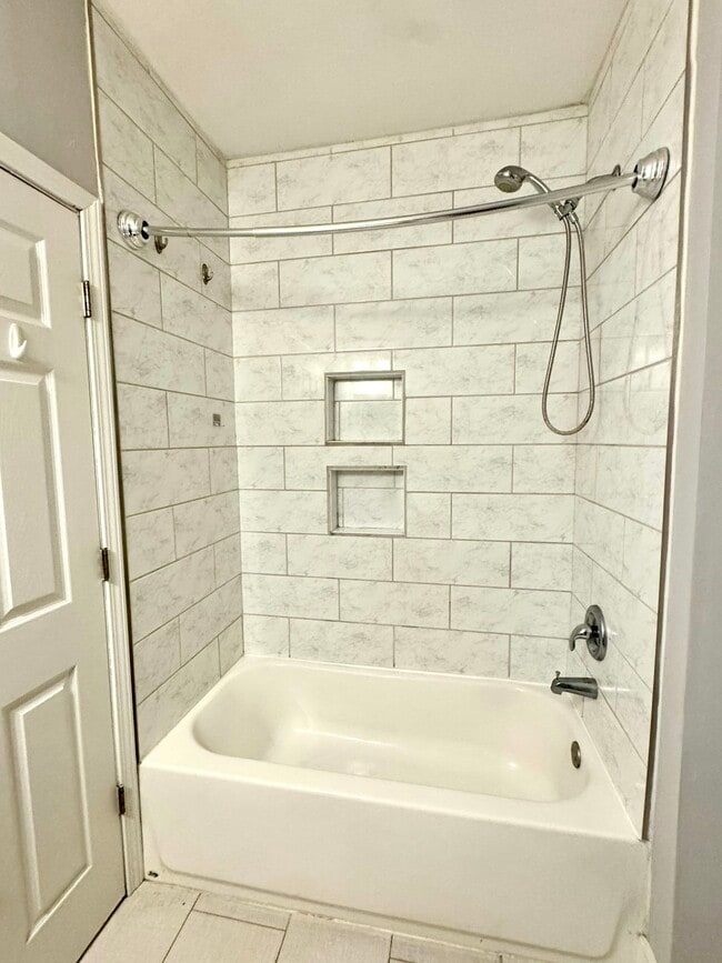 Building Photo - 4216-4218-4218 Arsenal St