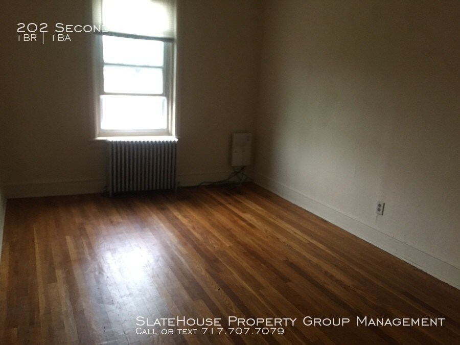 Primary Photo - 202 Second St